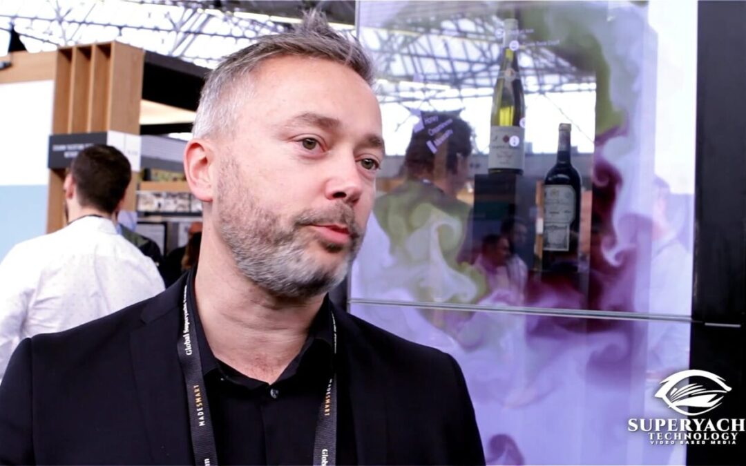 Van Berge Henegouwen demonstrates transparent OLED display screen